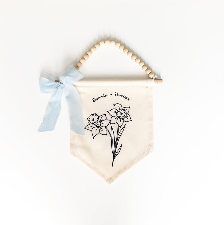 December Birth Month Hang Sign: Narcissus Flower