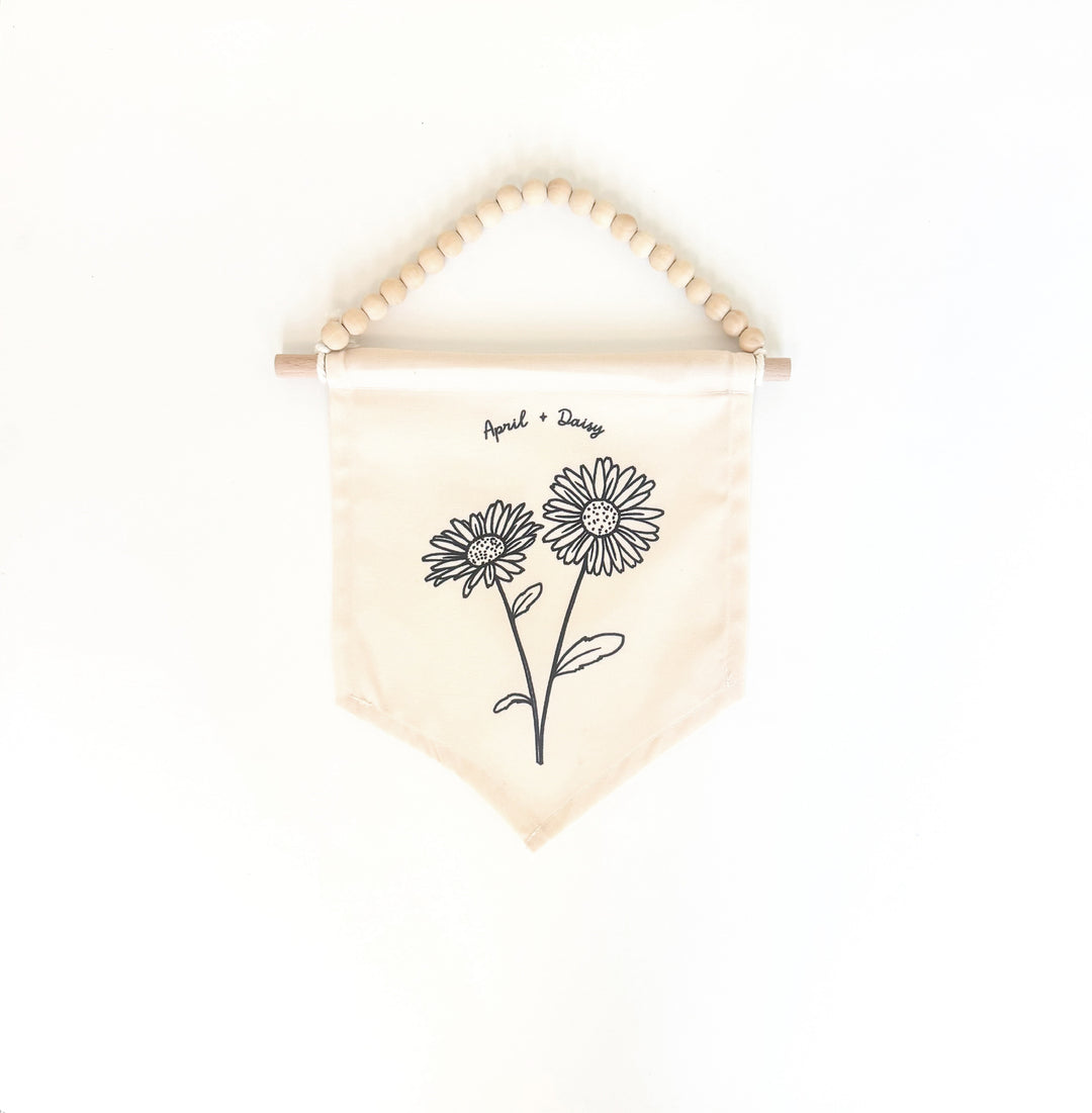 April Birth Month Hang Sign: Daisy Flower