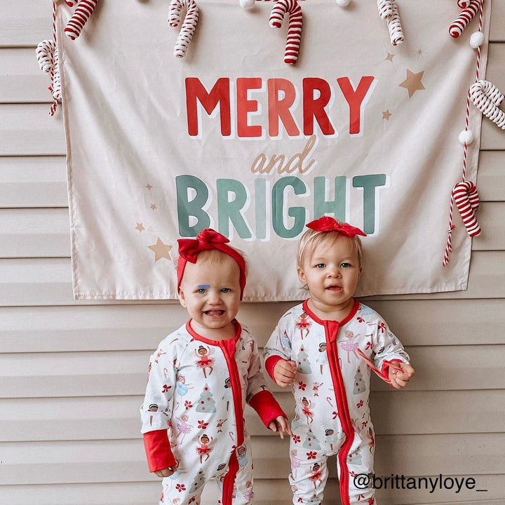 {Red + Green} Merry & Bright Banner