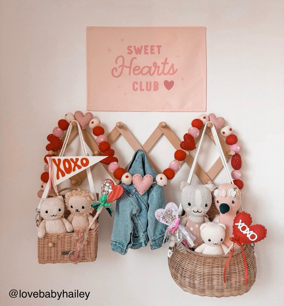{Pink} Sweet Hearts Club Banner