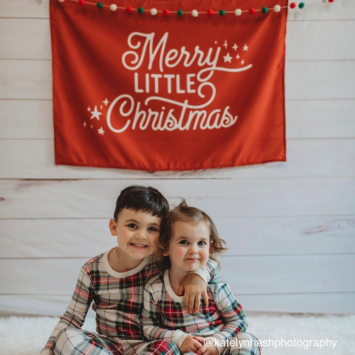 {Vintage Red} Merry Little Christmas Banner