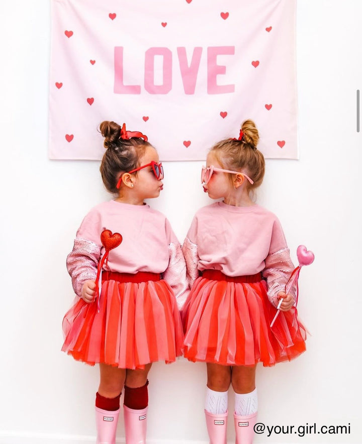 {Pink} Love Banner