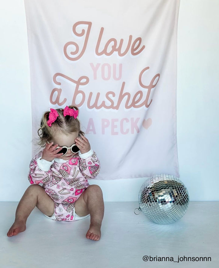 {Pink} I Love You a Bushel & A Peck Banner