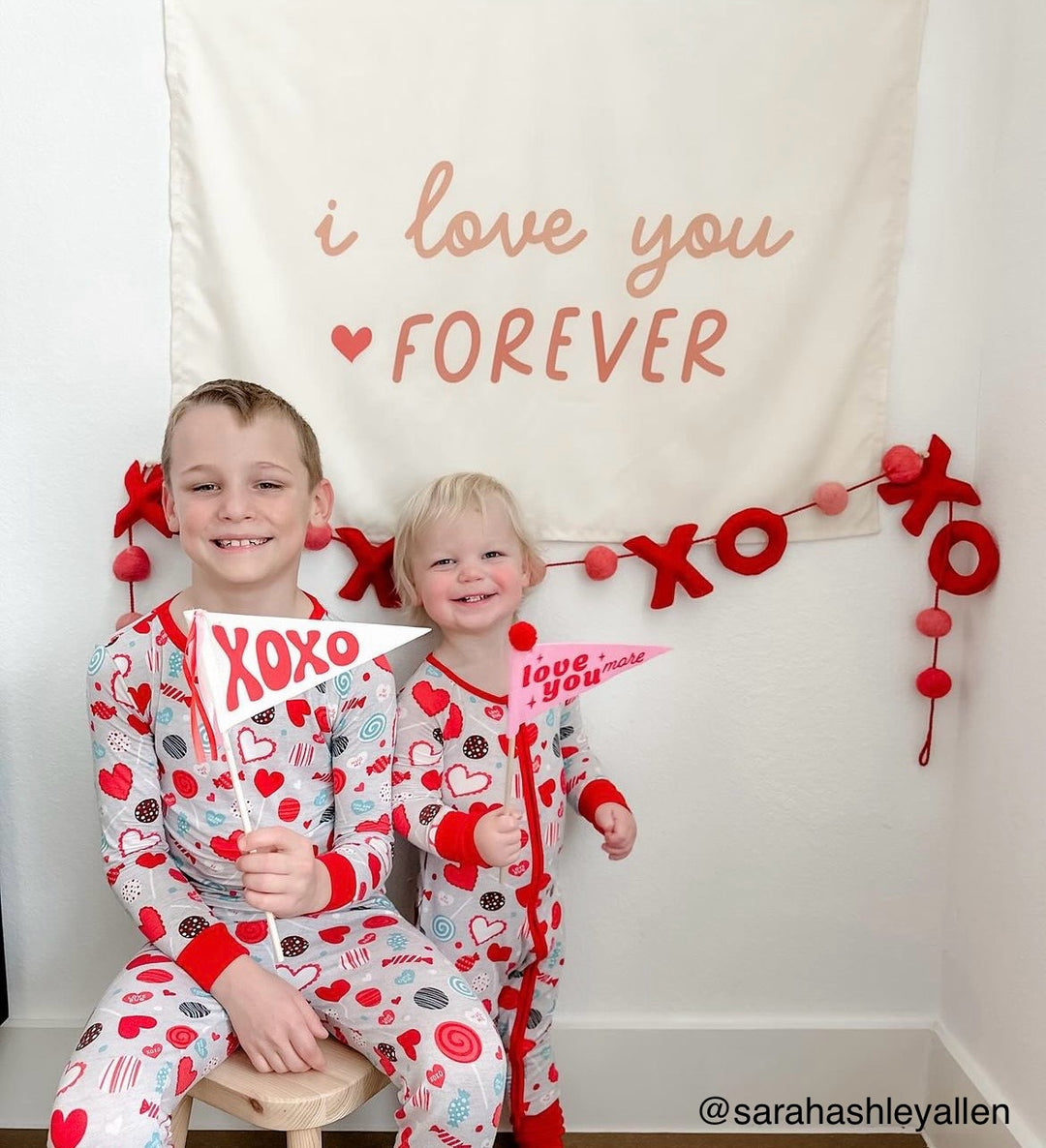 {Neutral} Love You Forever Banner