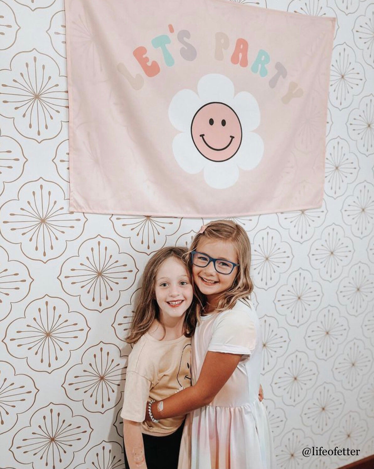 {Pastel} Smiley Let's Party Banner