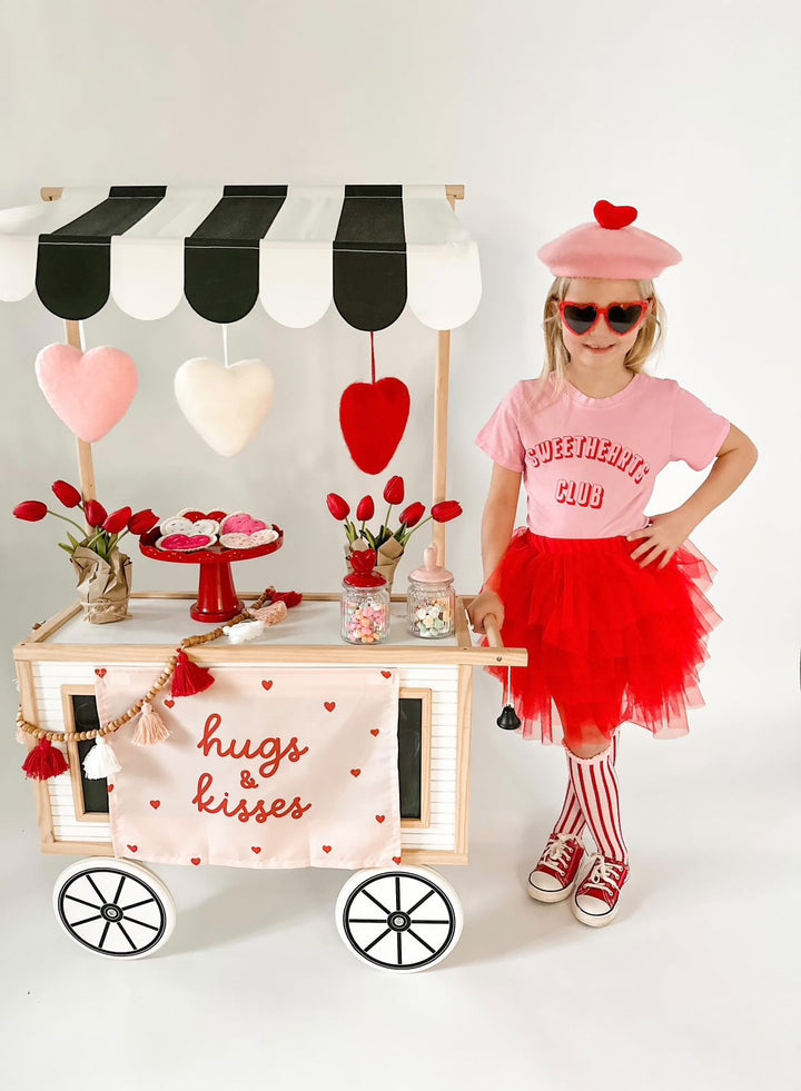 {Pink} Hugs & Kisses Banner