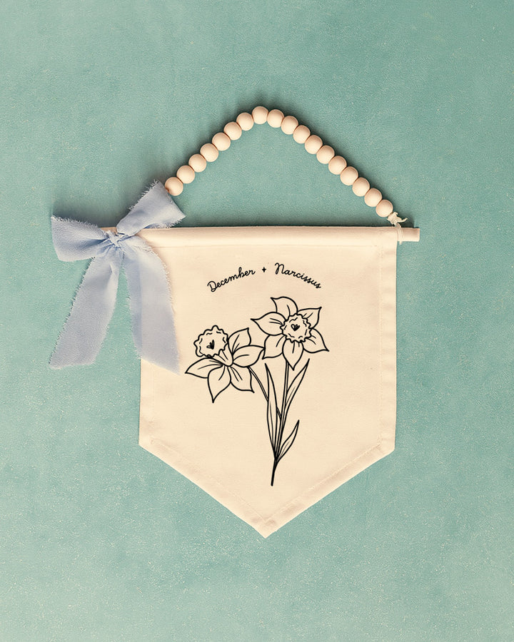December Birth Month Hang Sign: Narcissus Flower