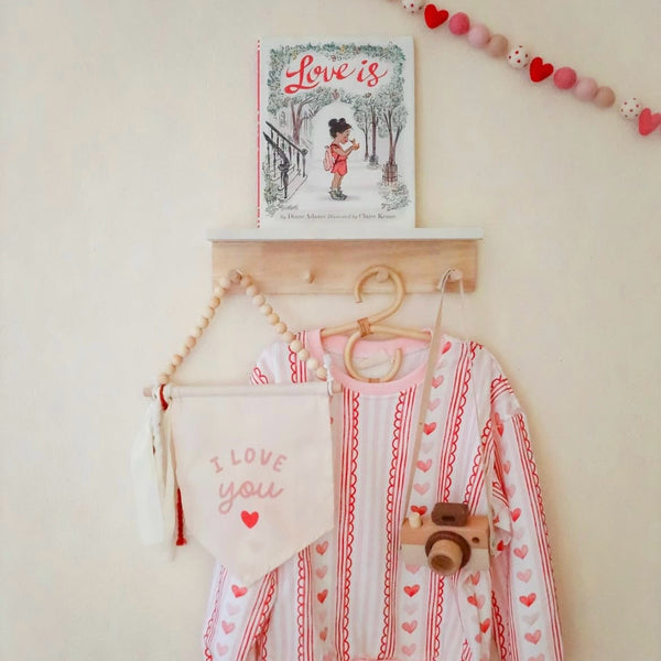 {Neutral} I Love You Hang Sign
