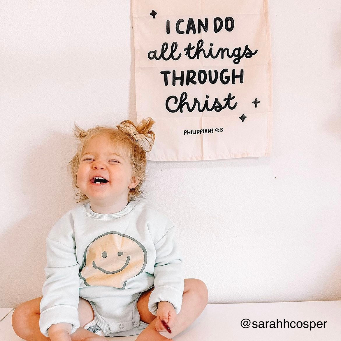 Christliche Wandflagge 'I Can Do All Things Through Christ' – 100% Polyester, Mit 4 Messingösen, Inspirierend