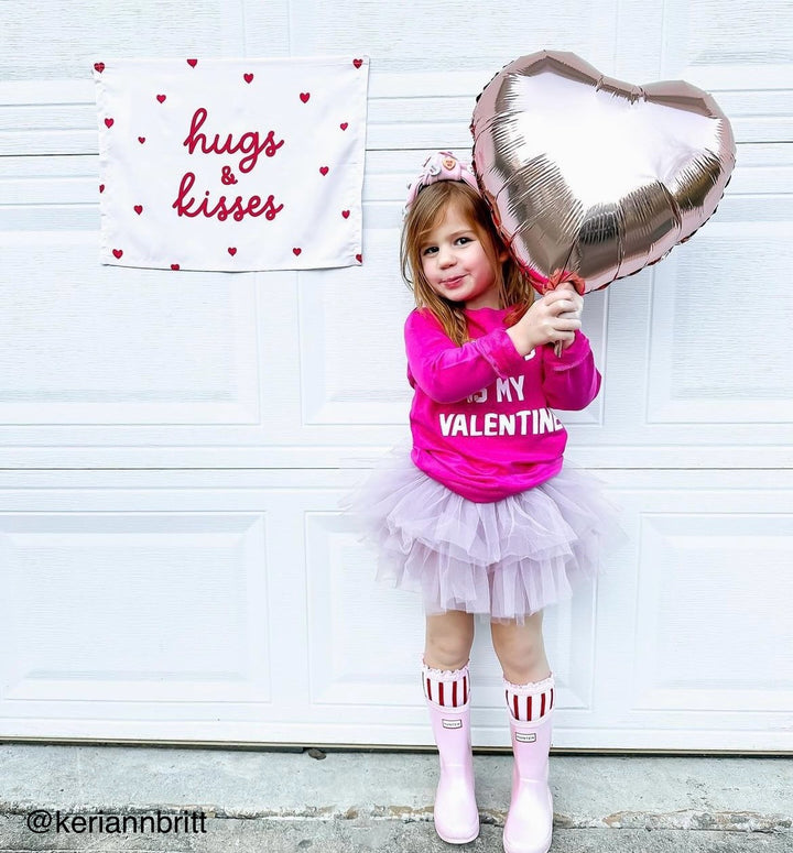 {Pale Peach} Hugs & Kisses Banner