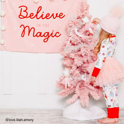 {Pink} Believe In The Magic Banner©
