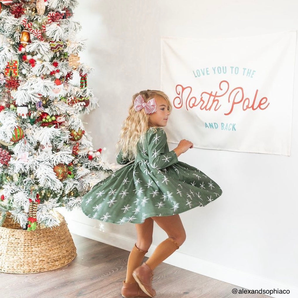 PRE-ORDER: {Green + Red} Love You To The North Pole Banner
