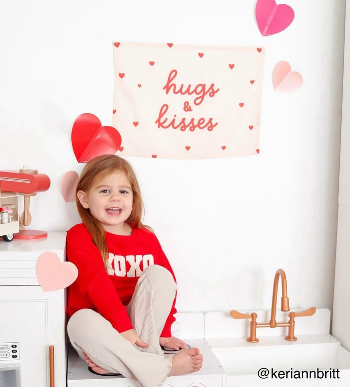 {Pale Peach} Hugs & Kisses Banner