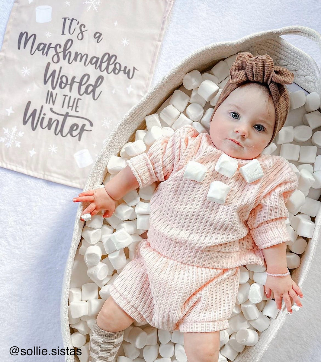 {Neutral} It's a Marshmallow World Banner