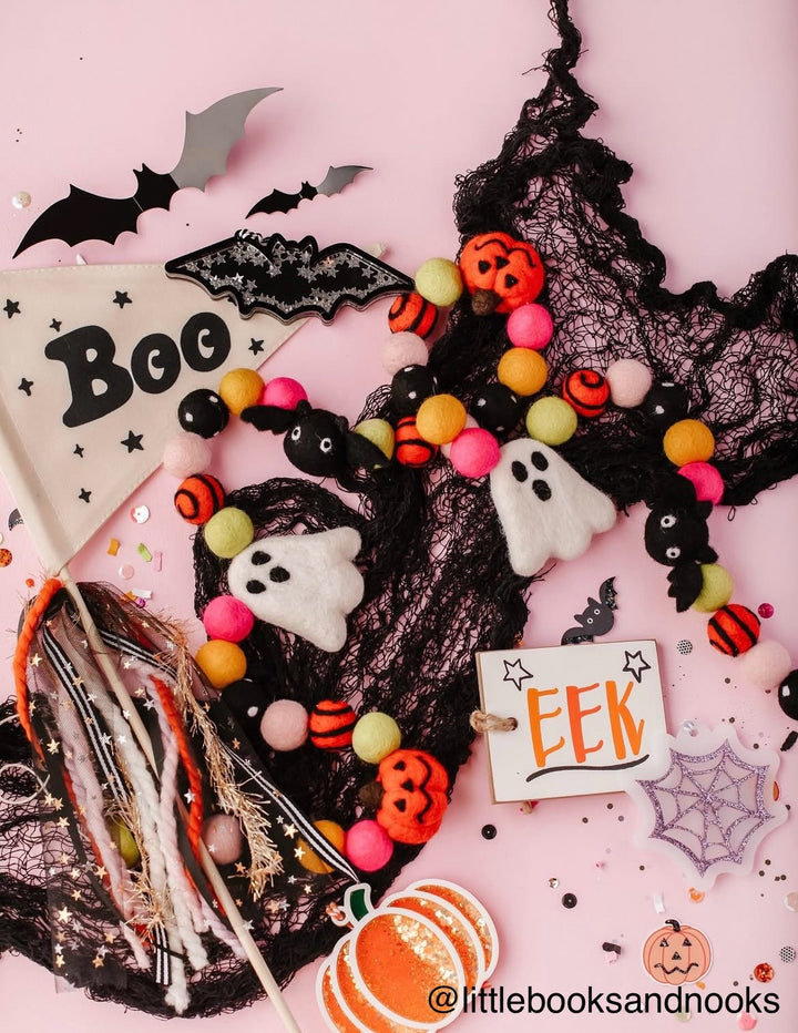 {Neutral} Boo Flag