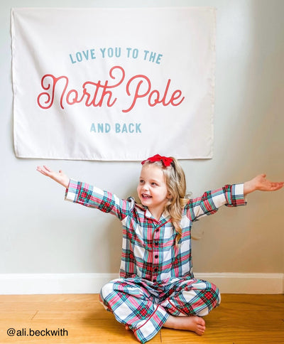 {Green + Red} Love You To The North Pole Banner