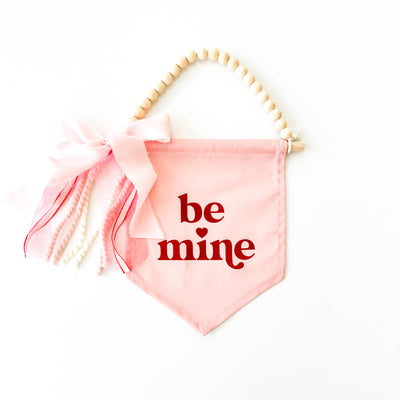 {Pink} Be Mine Hang Sign