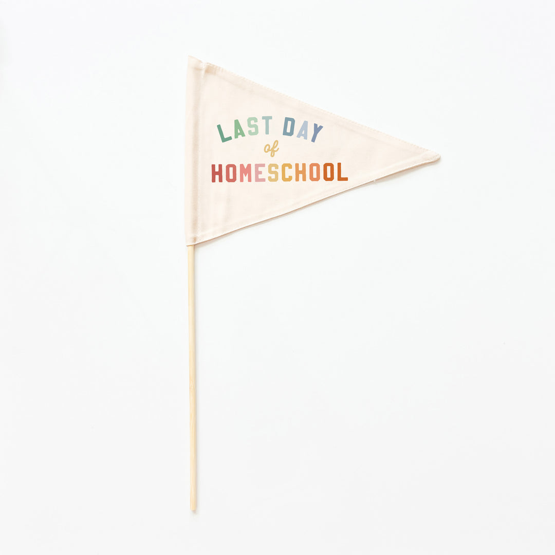 Last Day of School Flag: Choose Your Grade (Preschool → 12th)  {Rainbow}