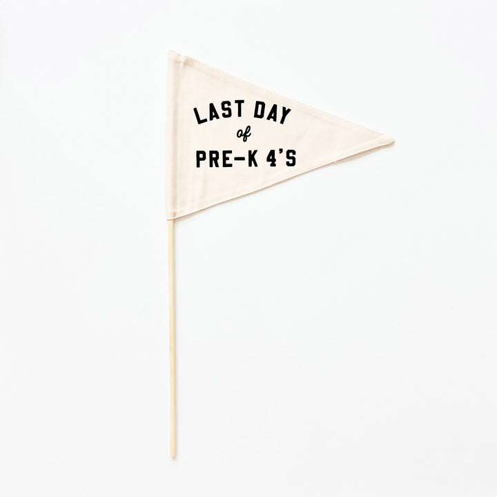 Last Day of School Flag: Choose Your Grade (Preschool → 12th) {Black}