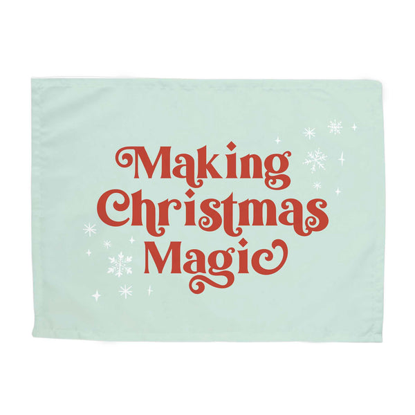 {Green} Making Christmas Magic Banner