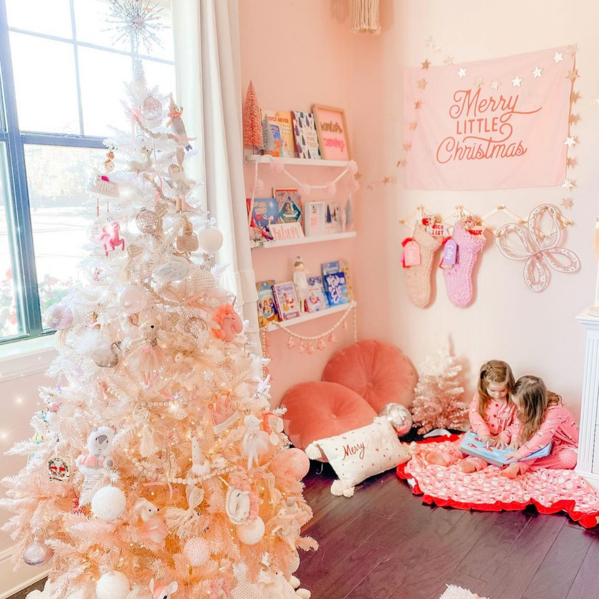 {Pink} Merry Little Christmas Banner©